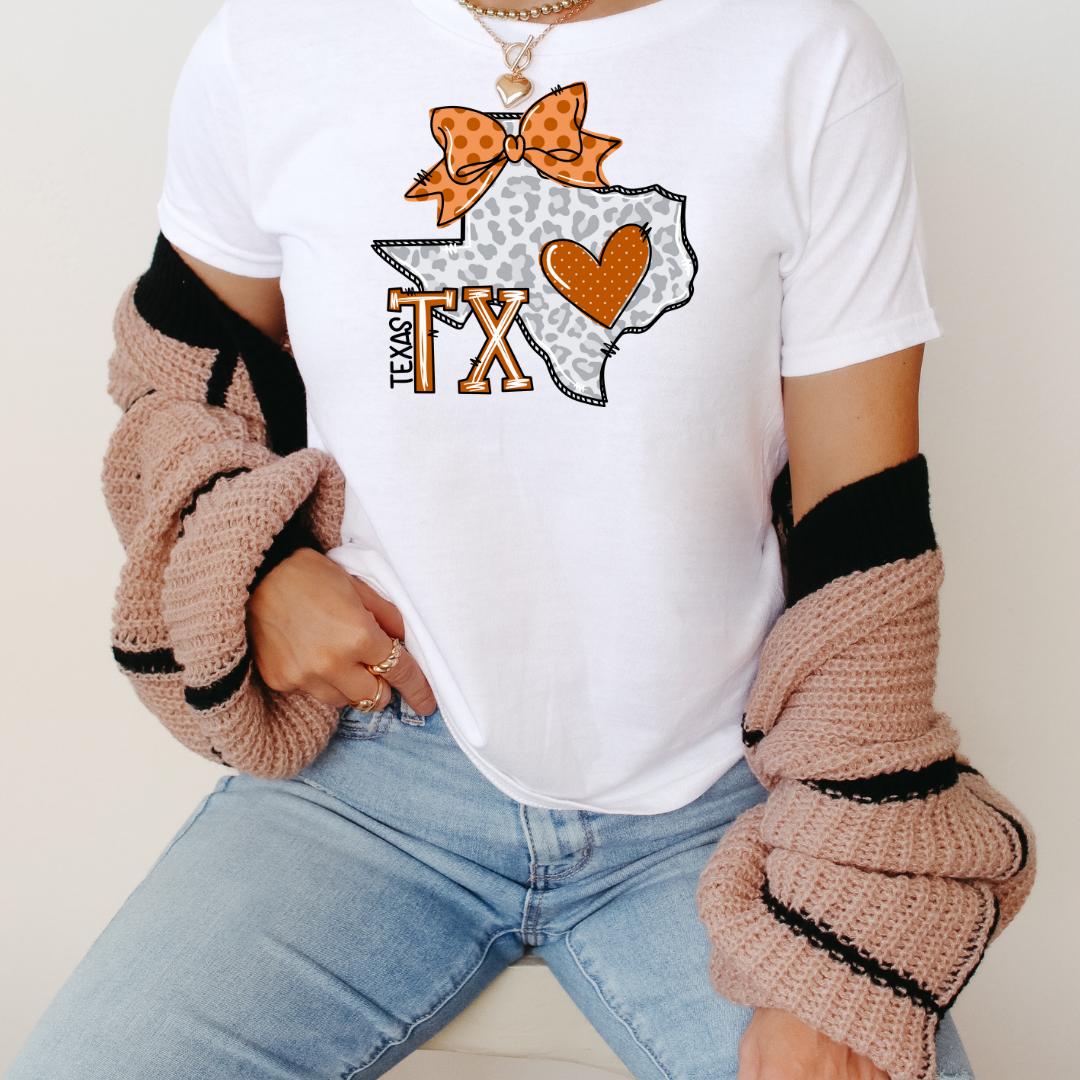 Texas Horns Distressed T-shirt Design Texas Comfort Colors® Shirt Texas Retro Style Coquette Bow Tee Game Day Texas T-shirt Fan Gift