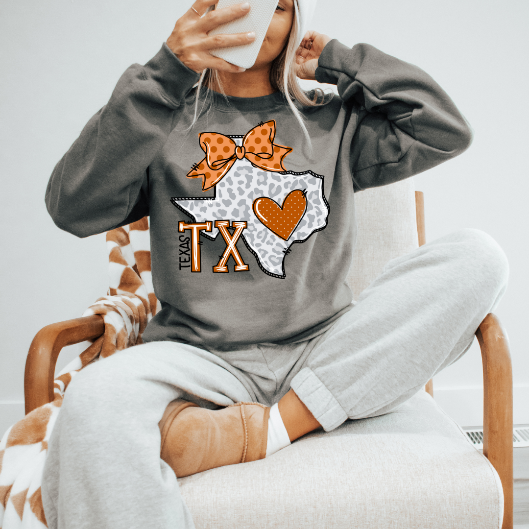 Texas Horns Distressed T-shirt Design Texas Comfort Colors® Shirt Texas Retro Style Coquette Bow Tee Game Day Texas T-shirt Fan Gift