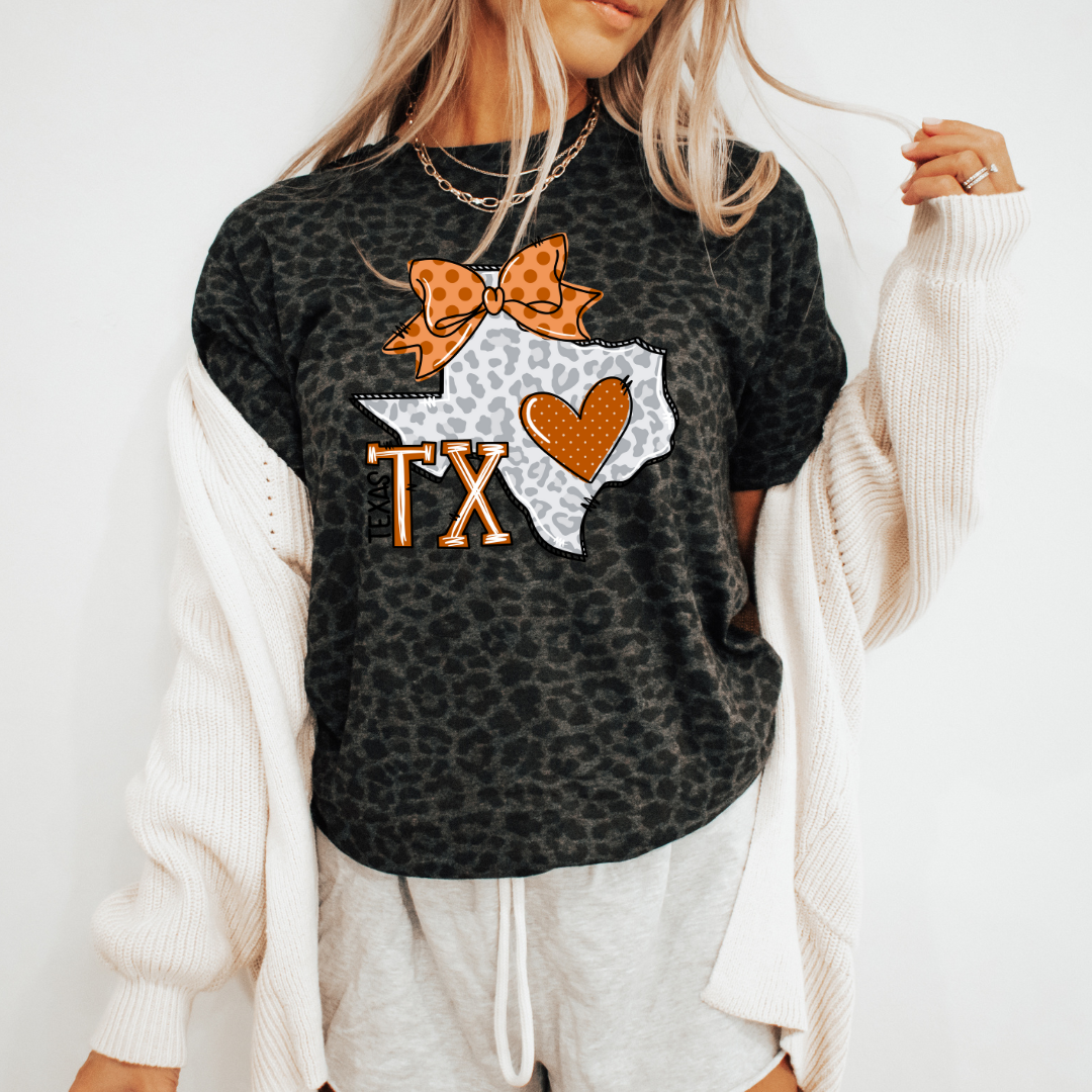 Texas Horns Distressed T-shirt Design Texas Comfort Colors® Shirt Texas Retro Style Coquette Bow Tee Game Day Texas T-shirt Fan Gift