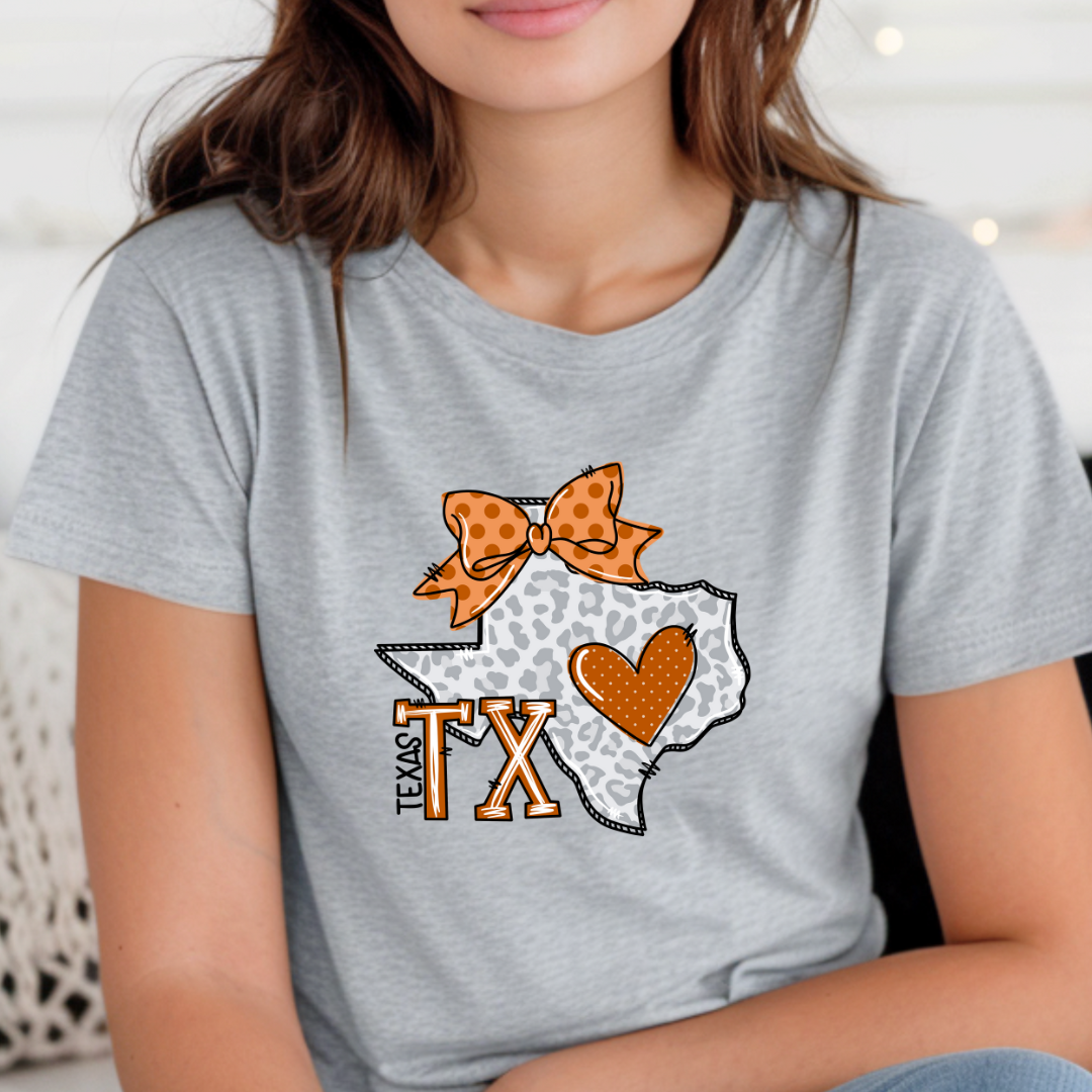 Texas Horns Distressed T-shirt Design Texas Comfort Colors® Shirt Texas Retro Style Coquette Bow Tee Game Day Texas T-shirt Fan Gift