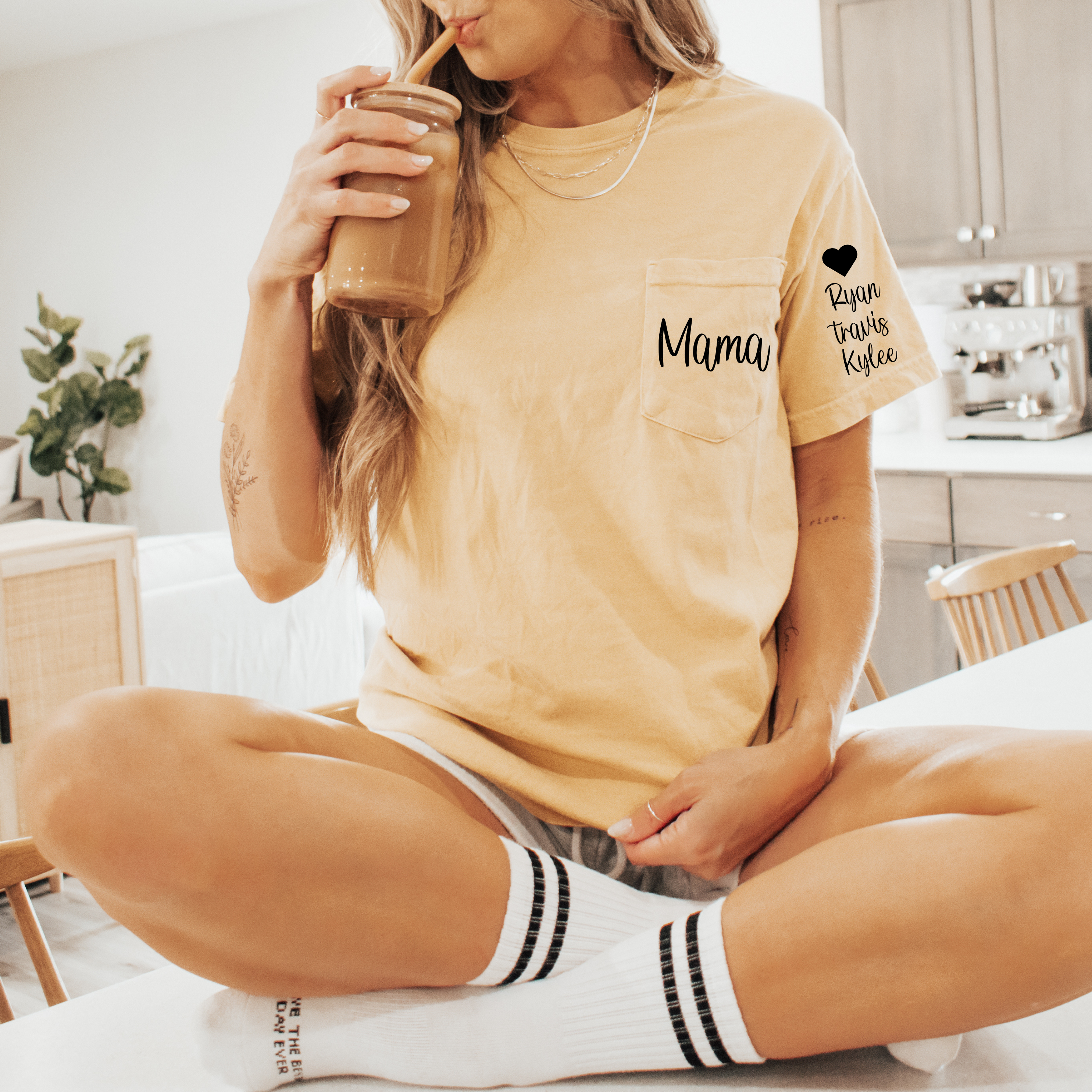 Personalized Mama T-Shirt with Names on Sleeve