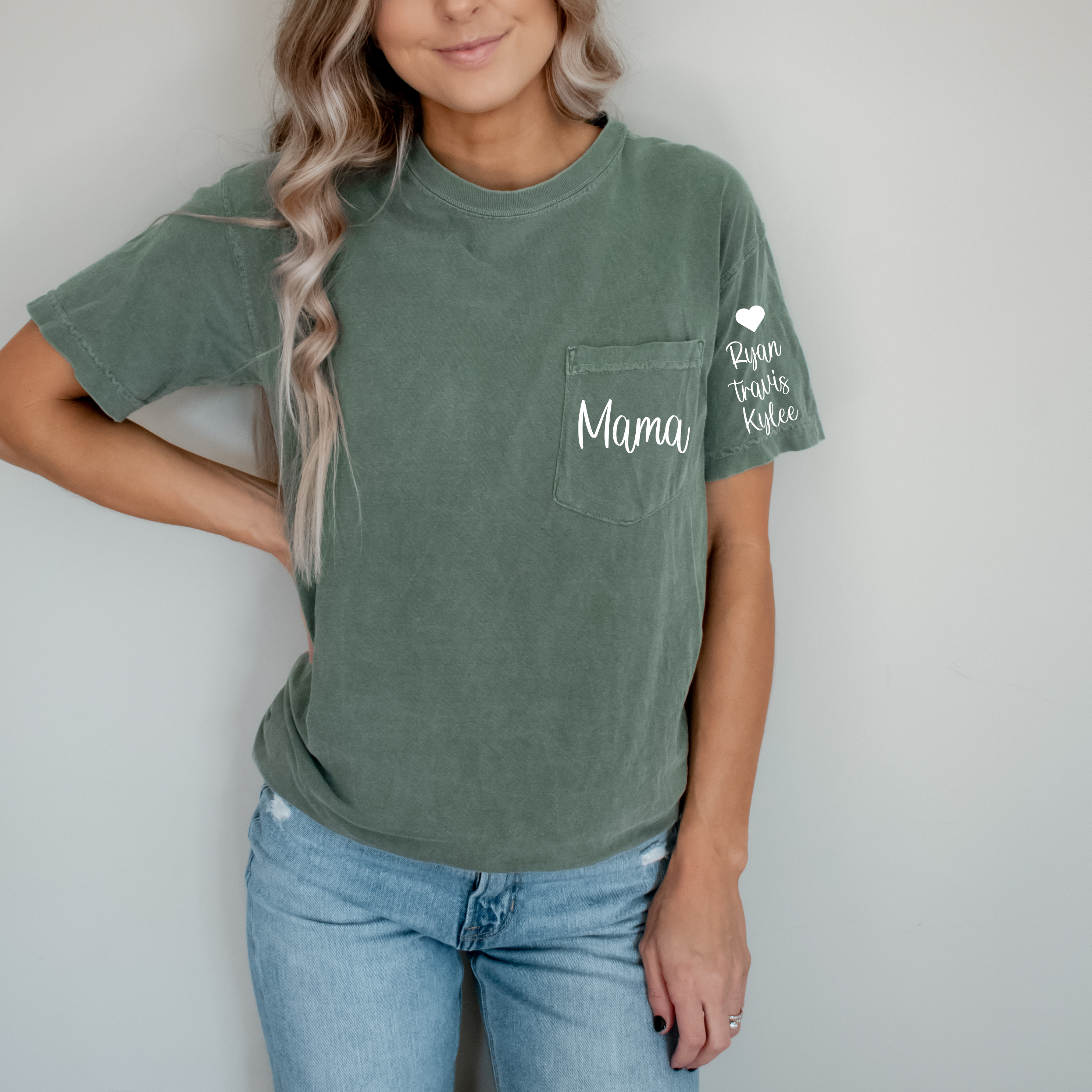 Personalized Mama T-Shirt with Names on Sleeve